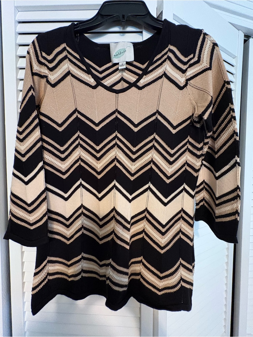 Women's Black and Beige Chevron Knit Sweater - Nuture